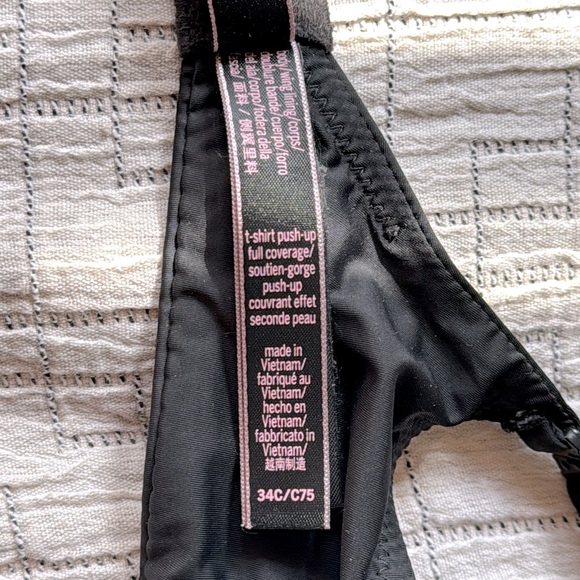 Victoria’s Secret T-shirt Push-Up Full Coverage Bra - Picture 5 of 5